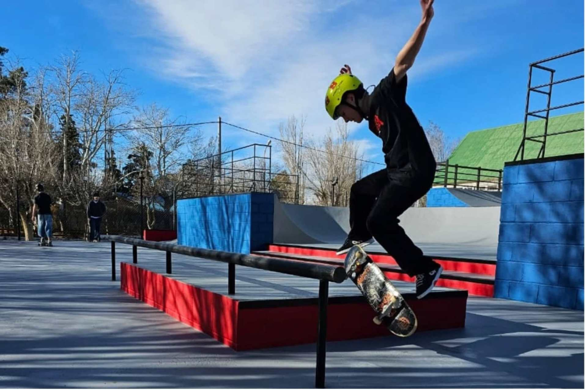 Actividad deportiva en el skatepark de Cañadón Seco